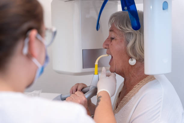 Best Holiday Emergency Dentist in Roodhouse, IL