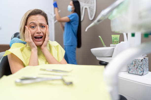 Best Emergency Dental Extractions in Roodhouse, IL